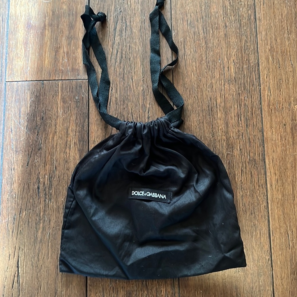 Small Dolce&Gabbana dust bag!